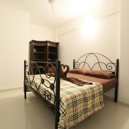 Acons Palm Beach Алибаг Екстериор снимка