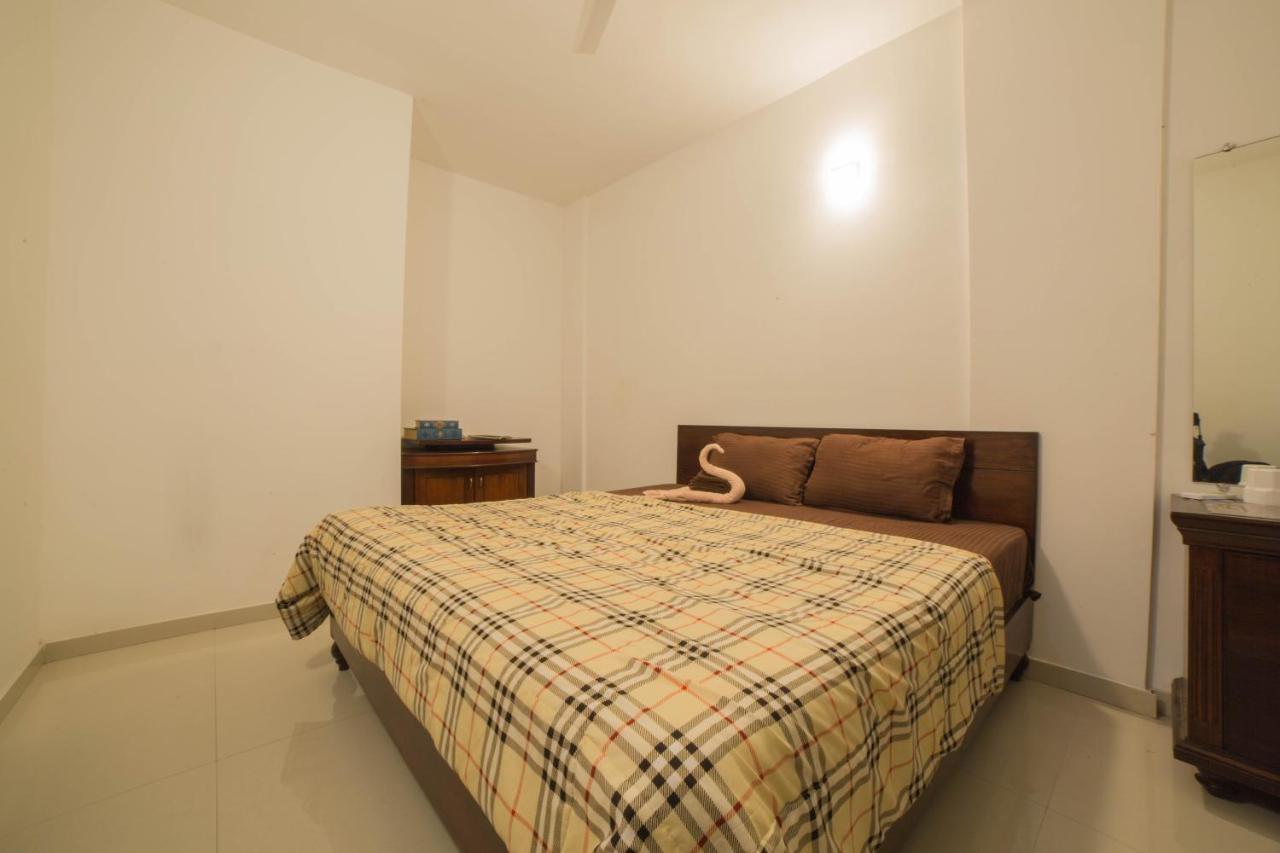 Acons Palm Beach Алибаг Екстериор снимка